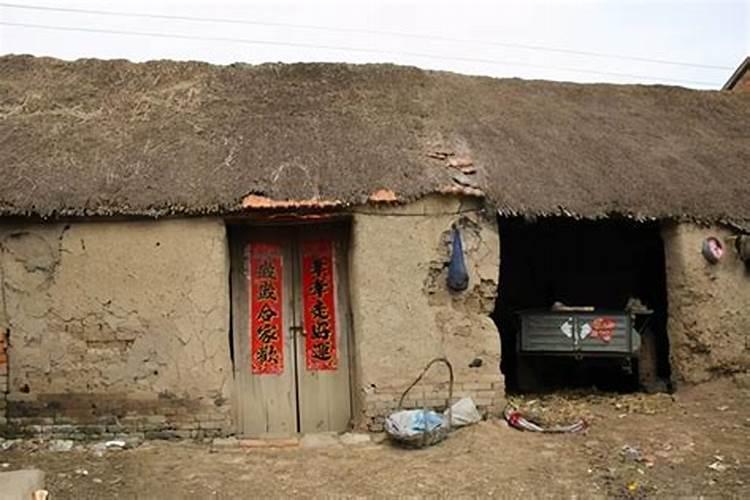 梦见住在破旧的出租屋里