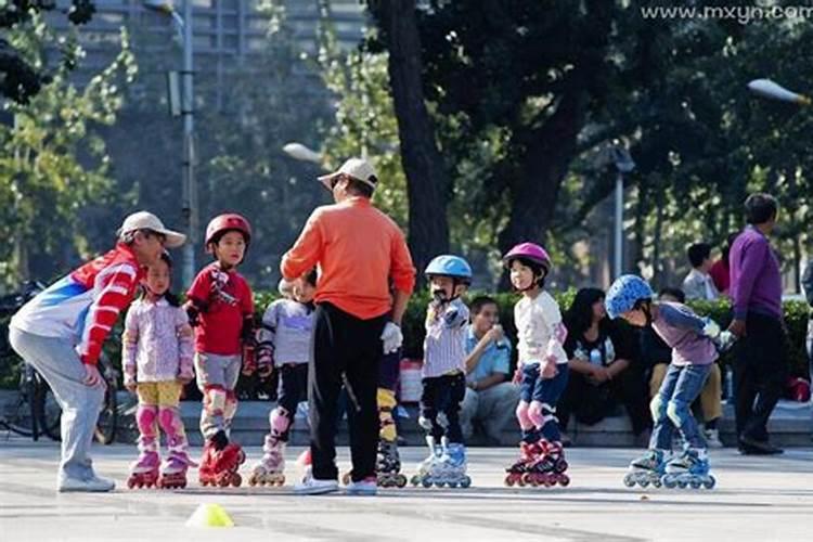 梦见陪小孩子玩耍的预兆