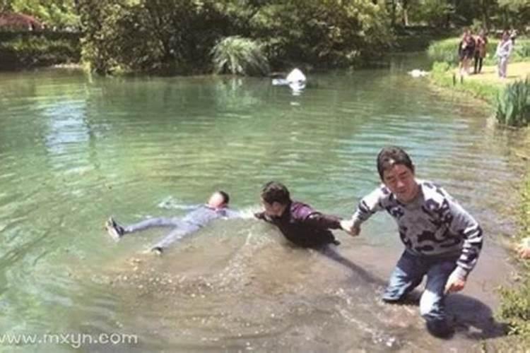 去寺庙求姻缘应该如何做？