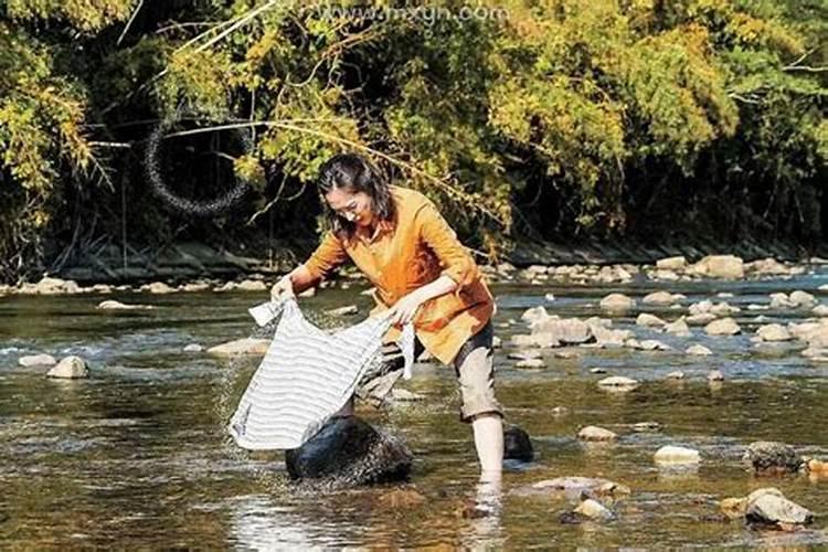 梦见沟渠水的预兆