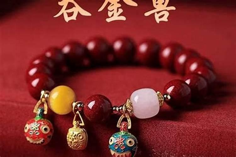 属蛇明年运程 蛇遇鼠年是什么运程？