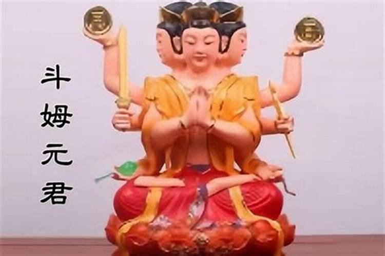 本人89年属蛇犯太岁,老公属虎,闺女属猴,今年一家人都犯太岁,求大师告诉...