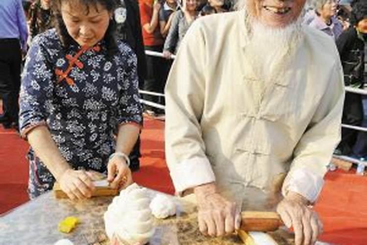 已婚女人出轨离婚男人该怎么办