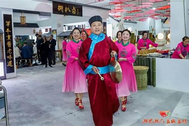 婚姻不顺的女人的面相是怎样？怎样修复和老公的感情呢？