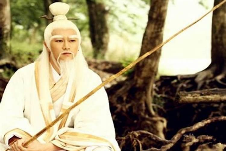 女属虎的戴什么招财转运