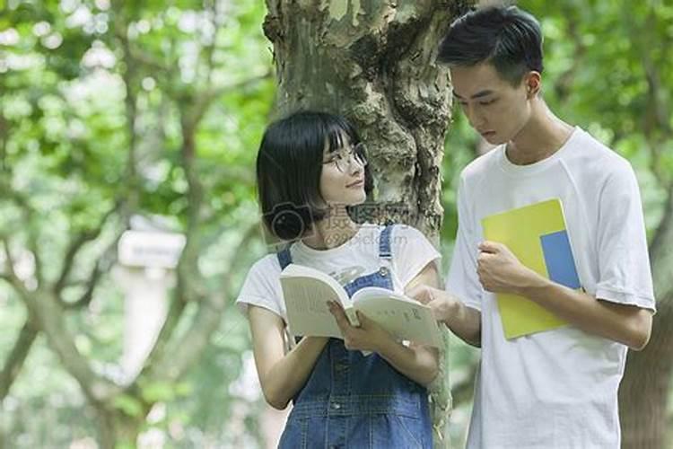 梦见被高中同学追求