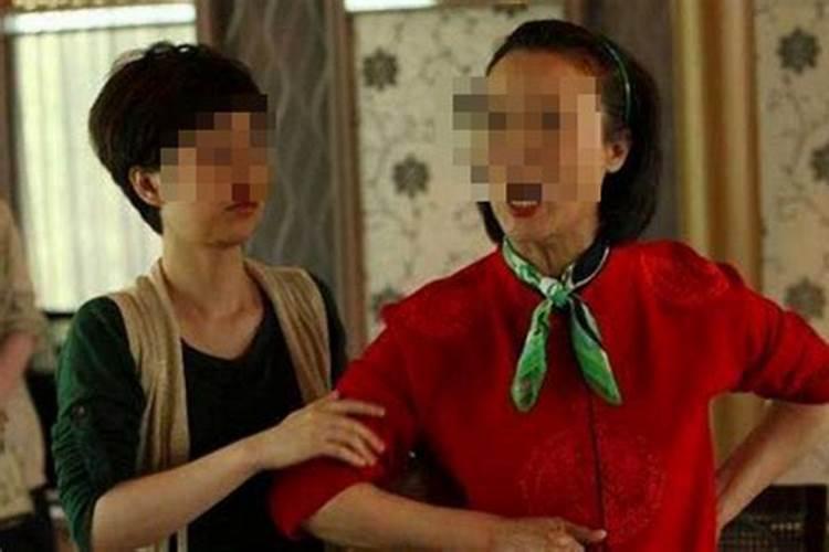 梦见和逝去的婆婆一起睡的预兆
