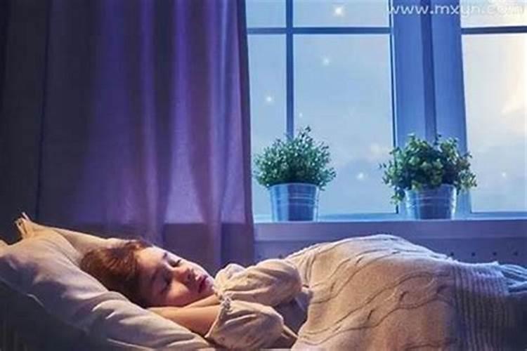 梦见老板来我家床上睡觉的预兆
