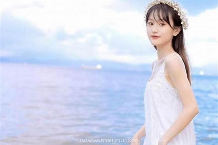 梦见漂亮的女生是什么意思
