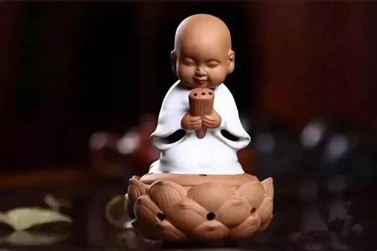 鸦雀无声的意思是什么？