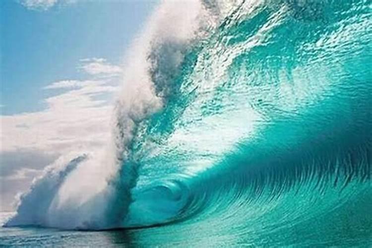 梦见大浪冲走别人的预兆