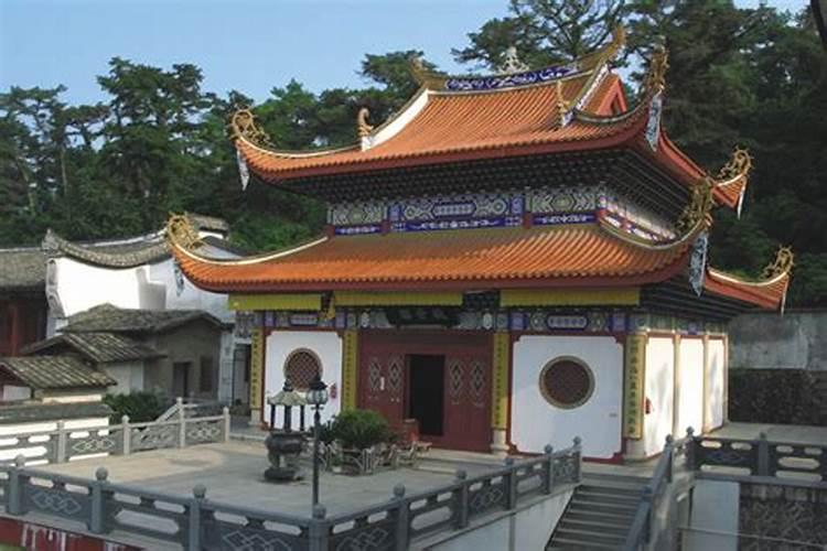 有寺庙要常住的僧人做法事吗