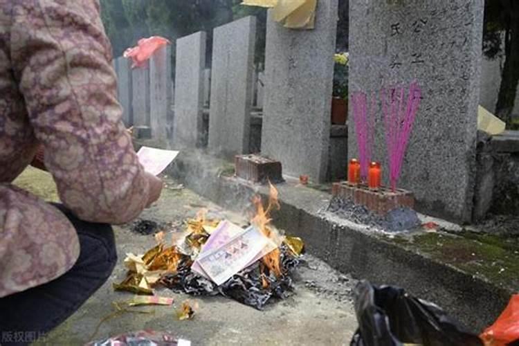 八月十五可以上坟吗