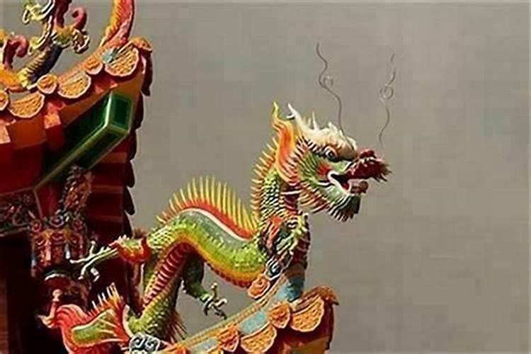 梦见被女人追求是什么意思？