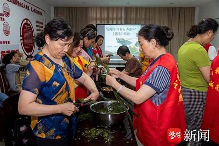 尼姑庵夜里念经干嘛