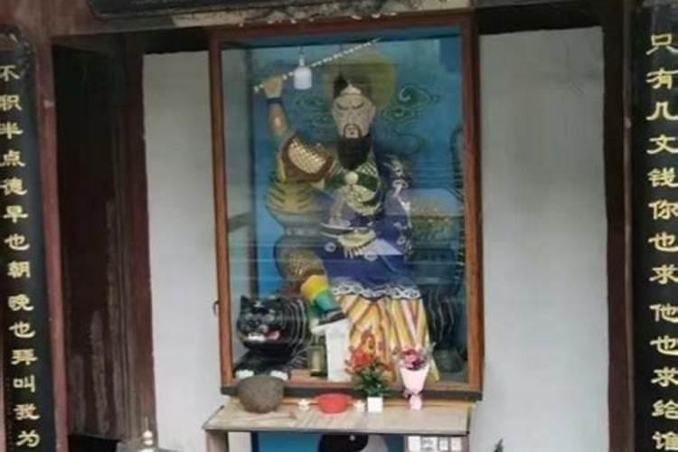 夫妻特别恩爱的八字多吗,为何八字相冲的男女却容易相爱