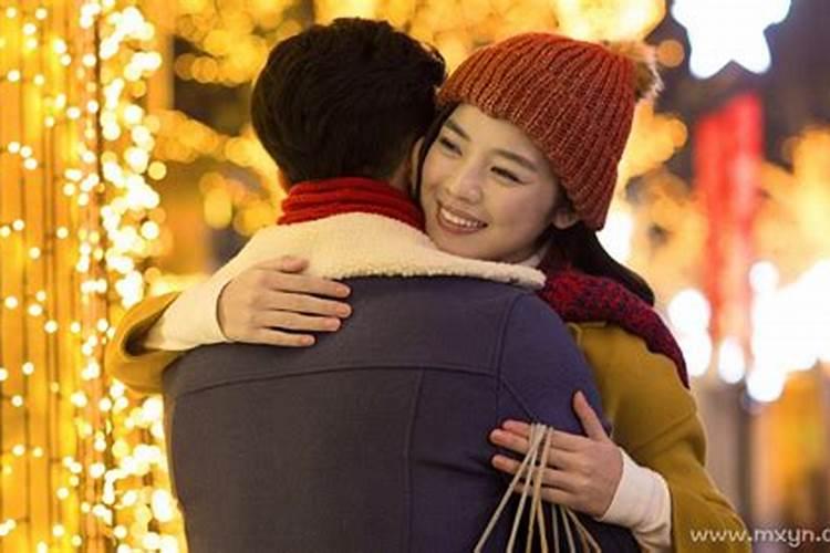男人梦见妻子是什么意思？