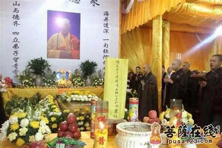10吨猪肉翻车官方道歉,你认为官方的做法对吗？