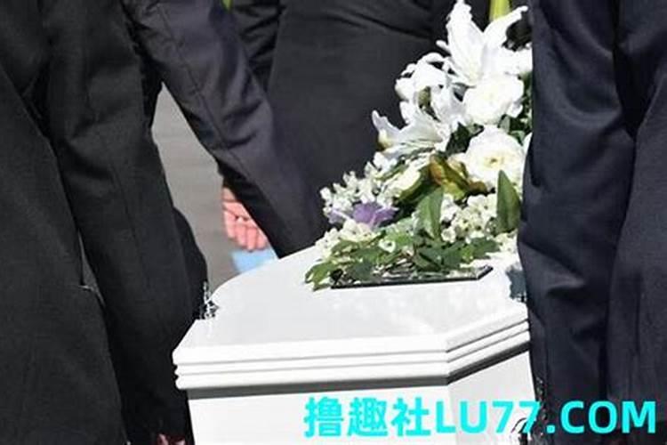 同年出生的人为什么两历相差不一样呢？