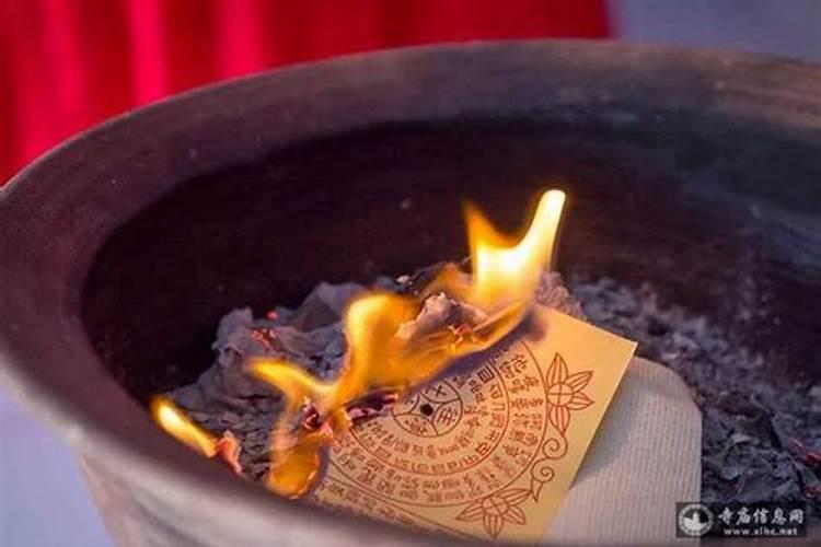 昆明哪里寺庙可以放亡人照片