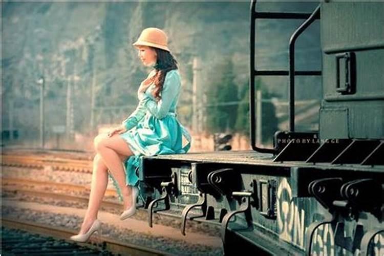 女人梦见水是什么预兆