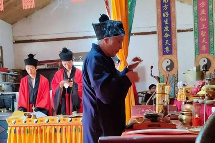 丑未相冲财库被冲开了是什么意思,八字有三个财库的人