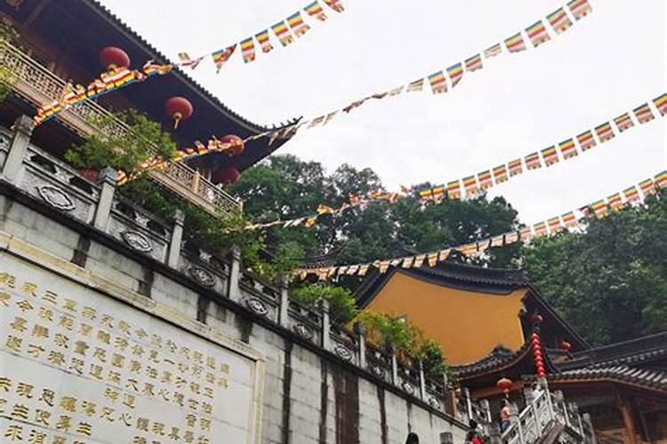 200+100分 求杭州游览路线