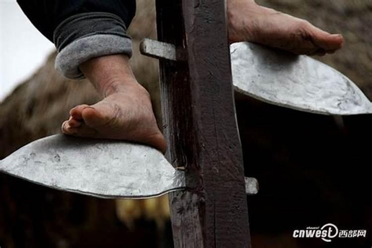 我和前男友被道家佛家做法拆散—求大师帮忙!