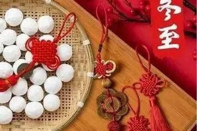 中元节当天能不能去上坟烧纸 中元节当天能去上坟烧纸吗