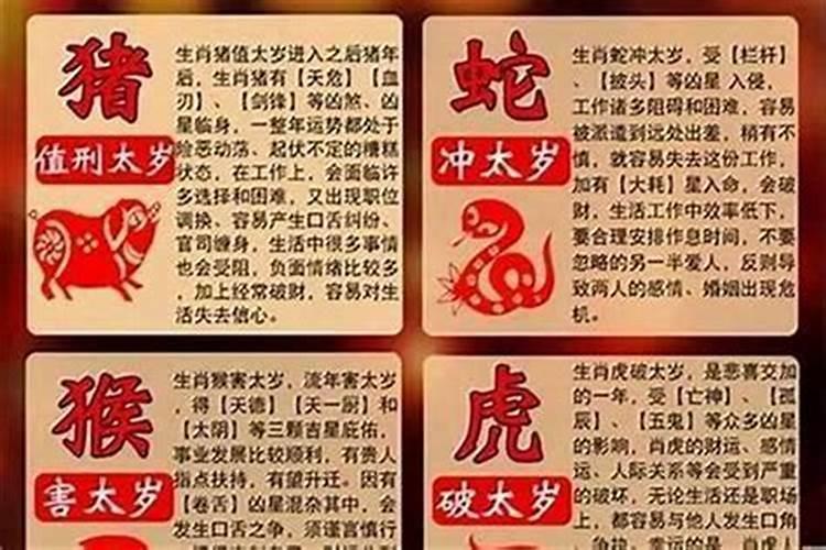 在姜堰溱潼古镇旅游时,有哪些特色美食值得品尝？