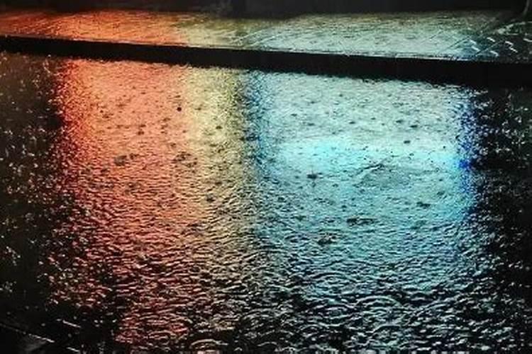 十月初一为什么总是下雨？