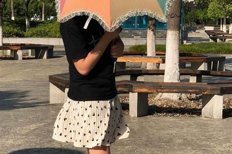 梦见男生穿裙子的预兆