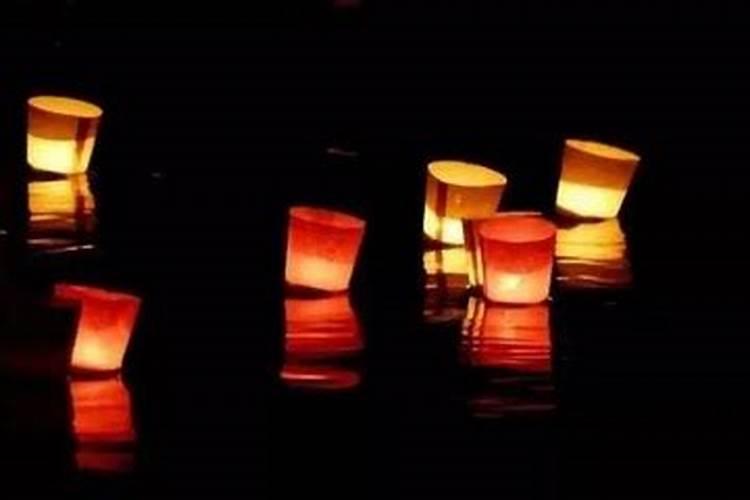 中元节什么时候上坟烧纸 中元节什么时候上坟烧纸合适