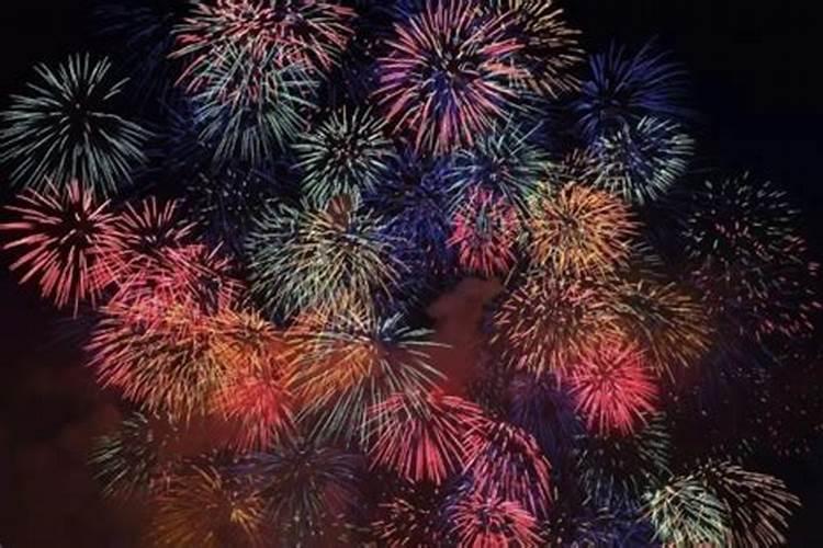 财神节在院子放礼花,还是在门口放礼花好