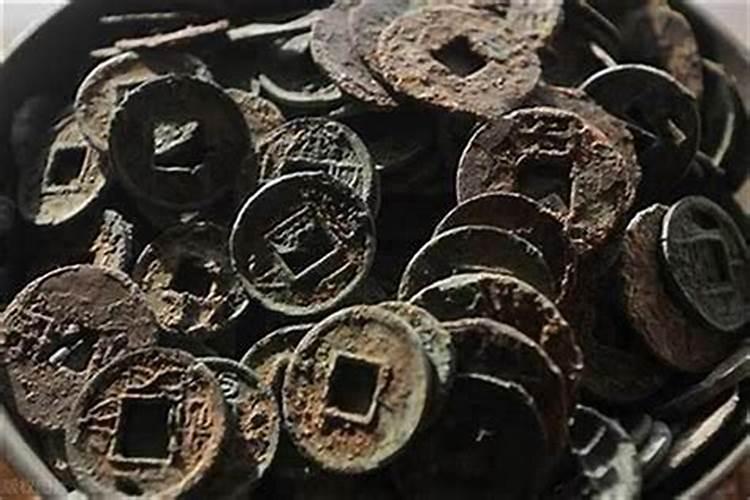 阴债与印刷元宝：八字命理的深度解析