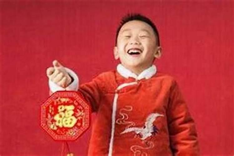 犯太岁过年穿什么：八字命理与时尚的完美结合？