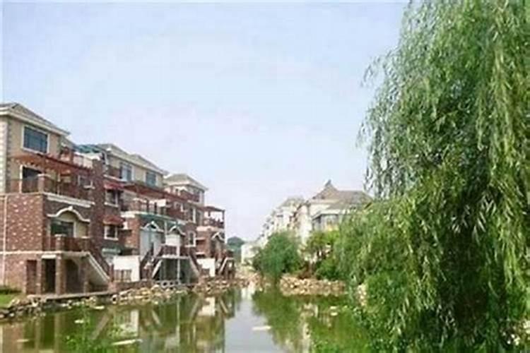 风水在河边如何选房？