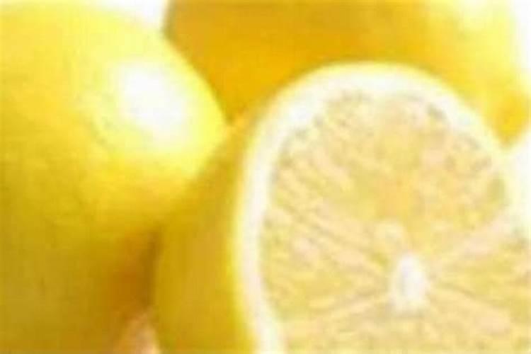 梦见家中现虎影：探索梦境中的隐喻与预兆？