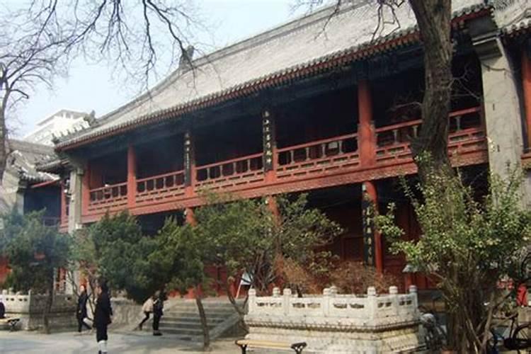 想求见北京白云观的大师怎么见？