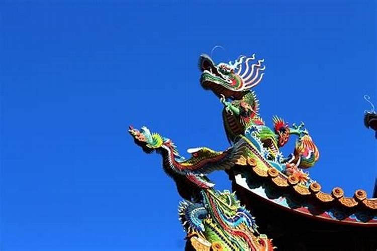 2025属龙犯太岁佩戴什么吉祥物属龙犯太岁戴什么首饰能化解？