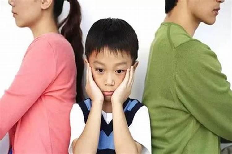 童子的特征和父母关系？