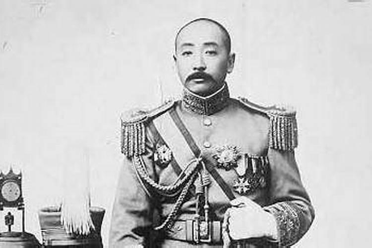 民国军阀张作霖八字解析男